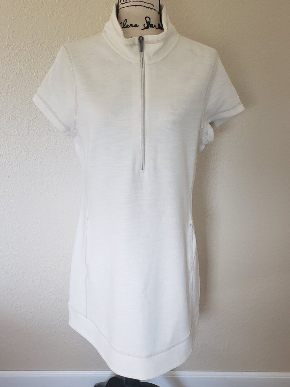 TOMMY BAHAMA DRESS
